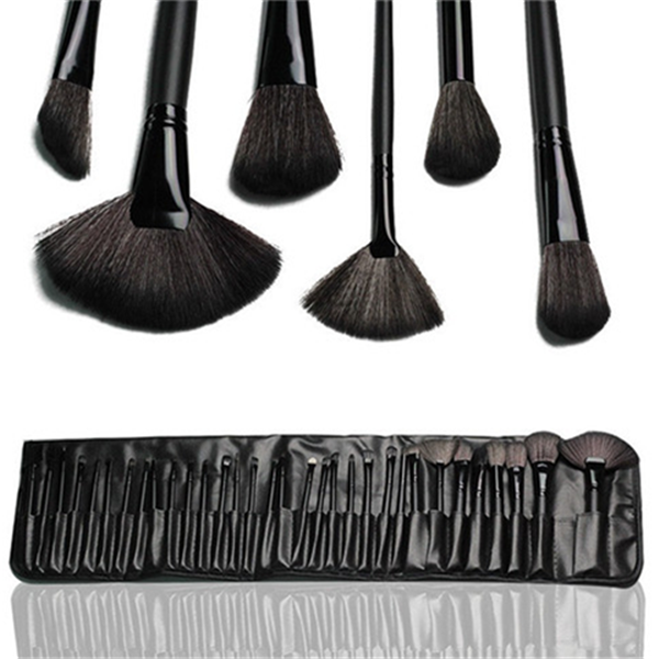 32 Piece Makeup Brush Set with Case in BLACK