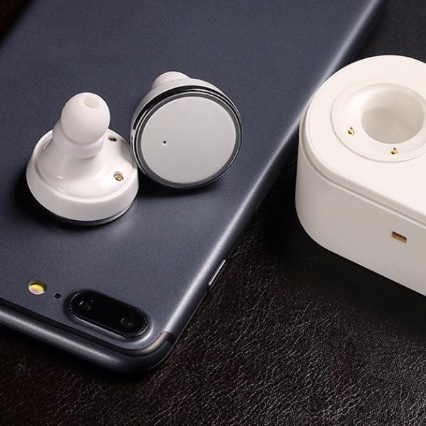 Clearance Q800 Bluetooth Wireless Headphone